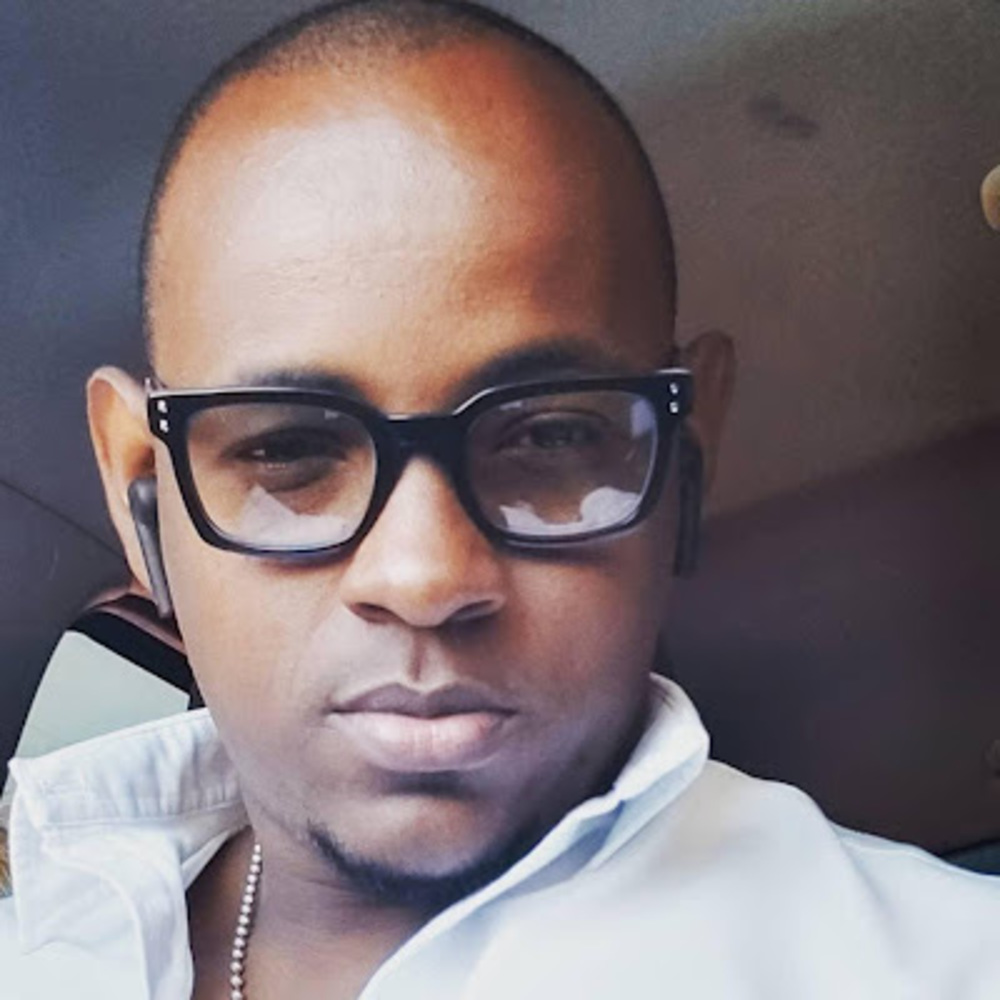 Meet your Posher, Joby junior